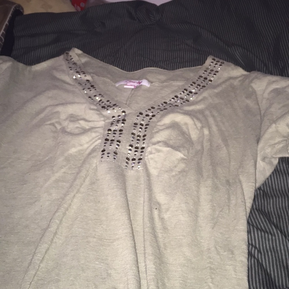 Women’s shirt